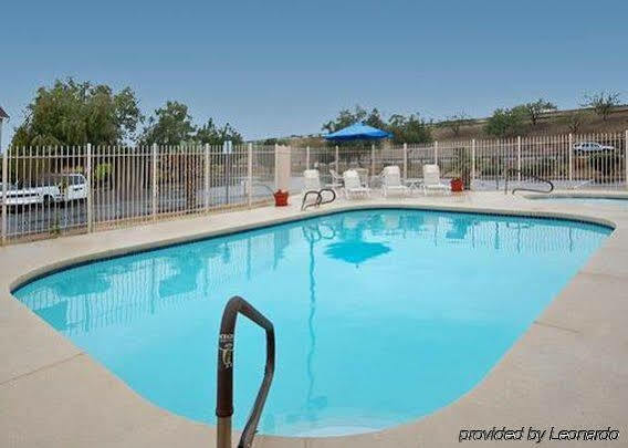 Comfort Suites Peoria Sports Complex Экстерьер фото